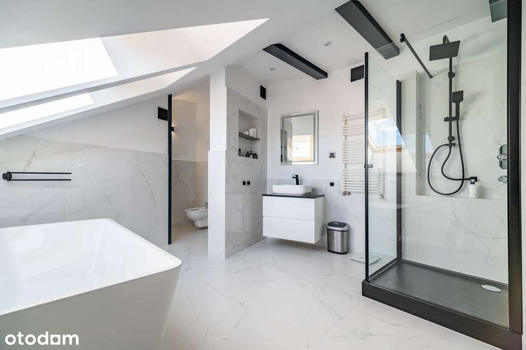 IMPONUJĄCY AZYL W MIEŚCIE | ŁÓDŹ JULIANÓW-15