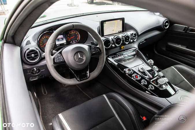 Mercedes-Benz AMG GT R - 30