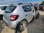 Dezmembram Dacia Sandero Stepway, an 2013 - 1