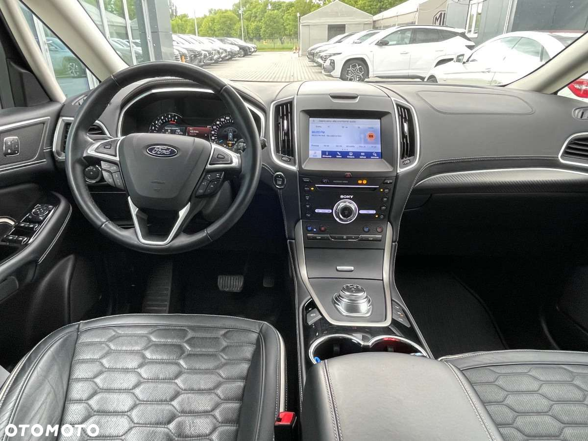 Ford S-Max - 34