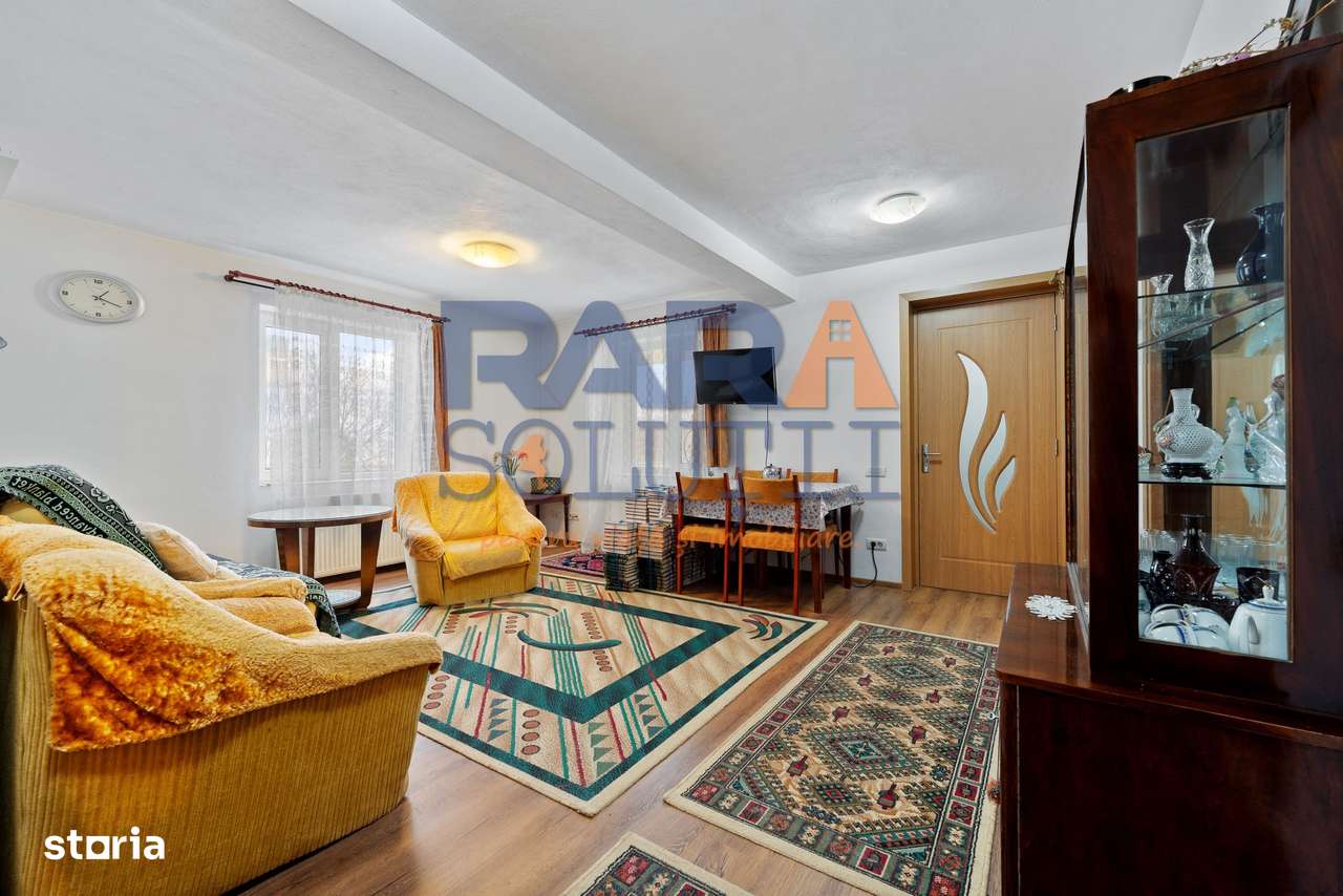 Casă P+1, 4 dormitoare, 2 băi, 1080 mp teren - Imagine principală: 2/13