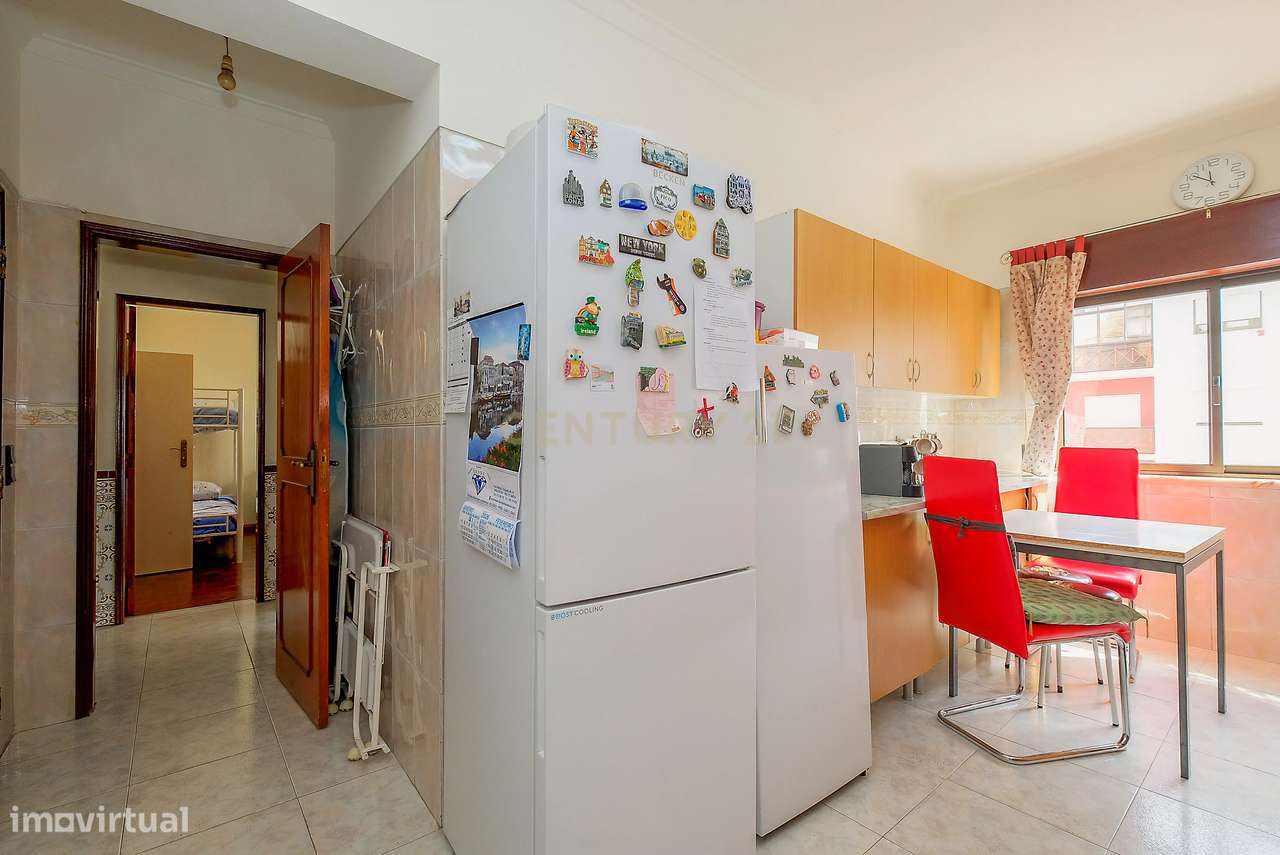 Apartamento T4 na Amora, Seixal - Grande imagem: 3/28