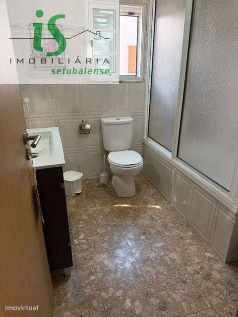 MORADIA T4 NO CENTRO DA COMPORTA ( A  POUCOS PASSOS DO HOTEL E DAS PRA-21