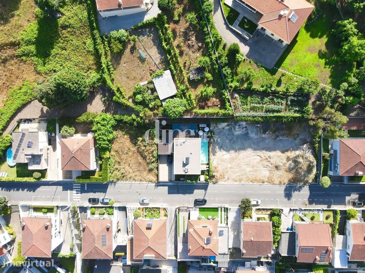 Fantástica moradia T3+1 com piscina e sala de inverno-33