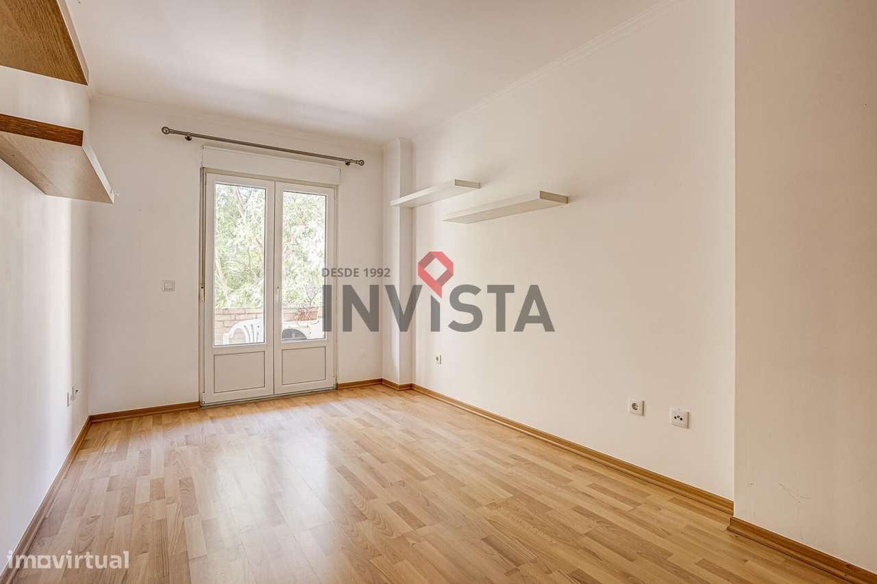 Apartamento T3 com parqueamento-5