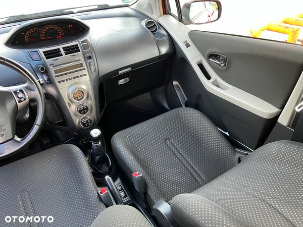 Toyota Yaris 1.33 Prestige - 33