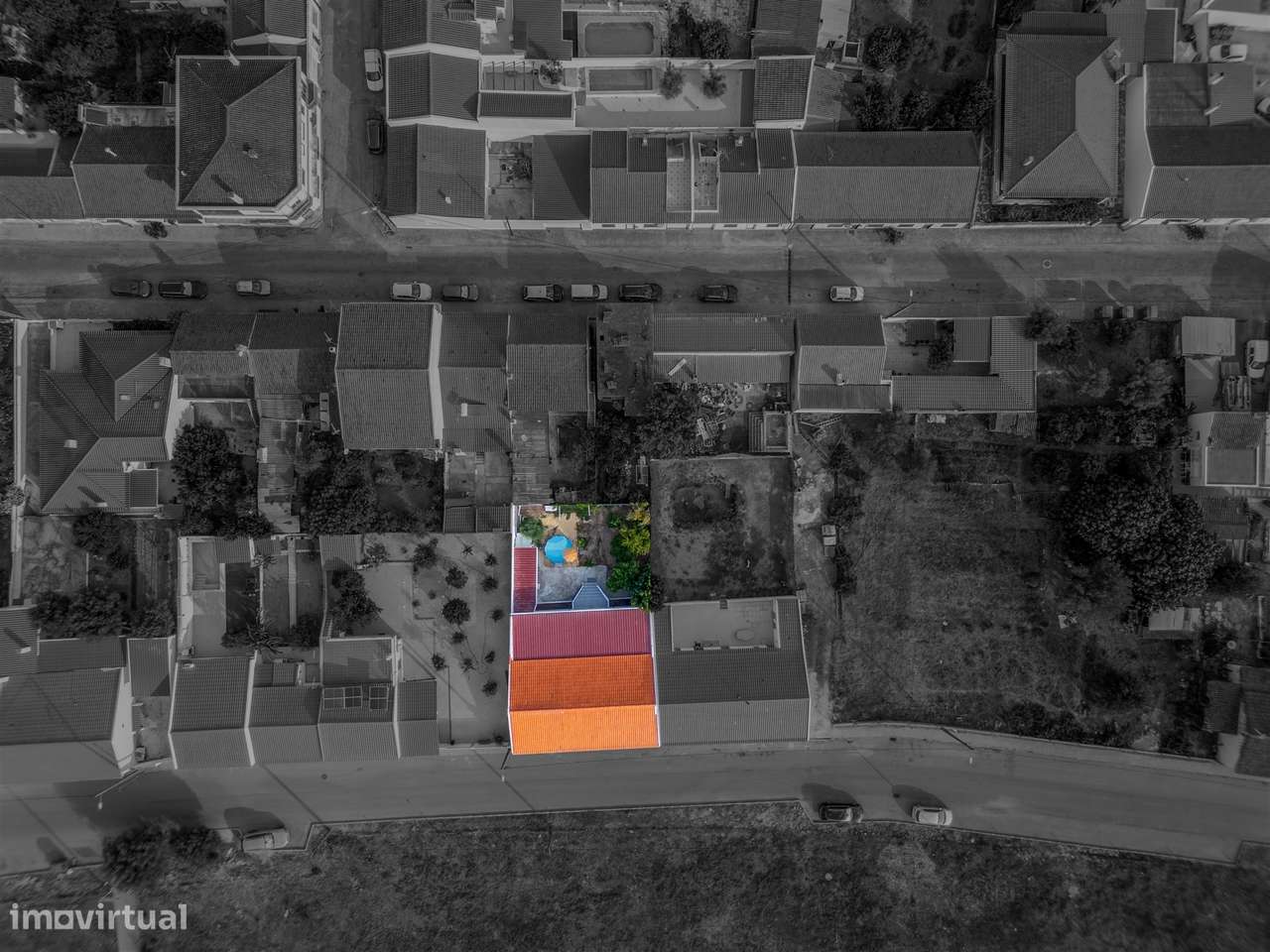 Moradia T4 com garagem - Grande imagem: 1/42