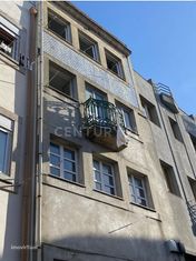 Viva o Charme do Porto: Apartamento T1 Duplex Totalmente Renovado em M