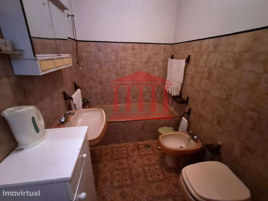 MORADIA V3 EM BANDA - ARCOZELO - Grande imagem: 5/10