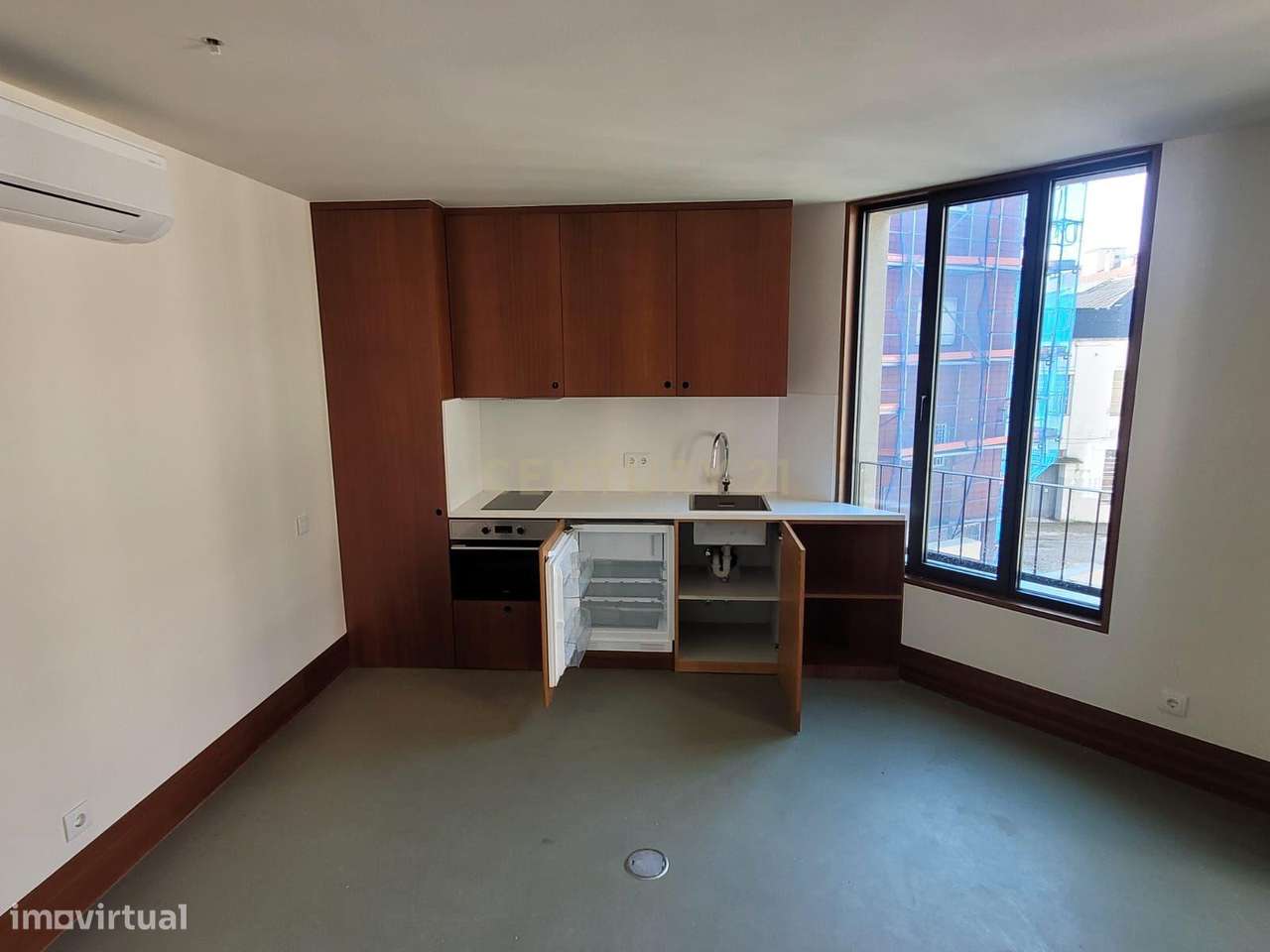 Apartamento T1 com lugar de garagem – Edificio Pharmacia – Cedofeita-7