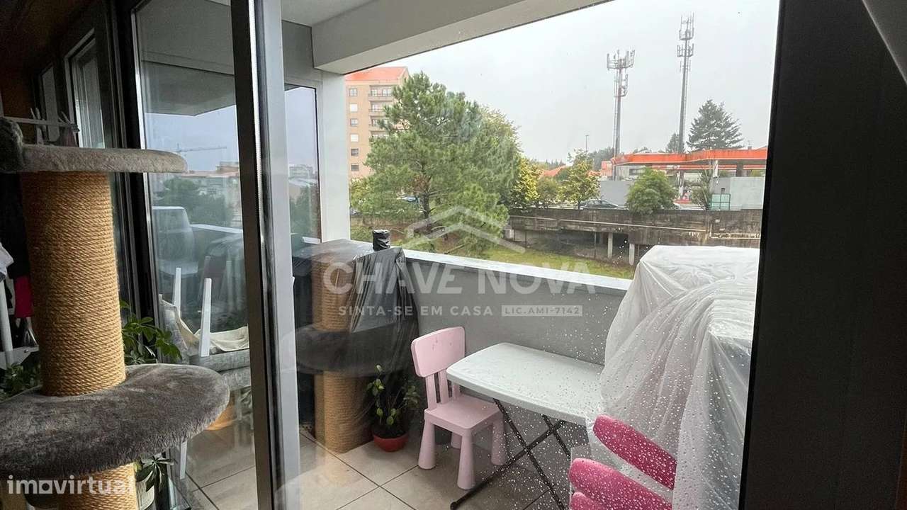 Apartamento T4 Duplex de Excelência – Paranhos-27