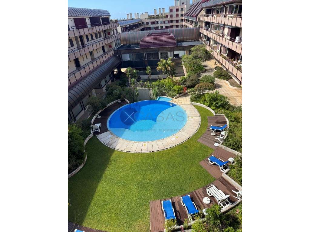 Apartamento T2 para venda no Estoril, inserido em exclusivo condomí...-1