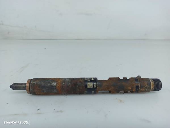 Injector Renault Clio Ii Caixa (Sb0/1/2_) - 2