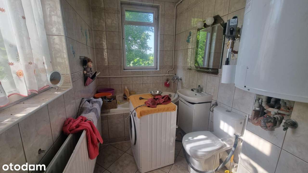 Siedlisko z budynkiem mieszkalnym w Ochabach Małych na sprzedaż.-9