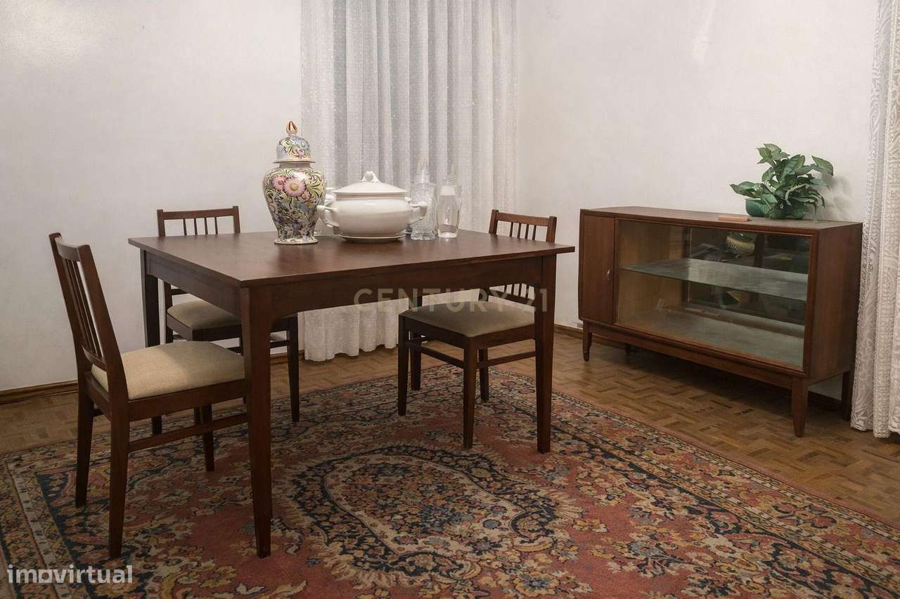 Apartamento T3 na Estrada dos Ciprestes – Excelente Oportunidade em Se-4