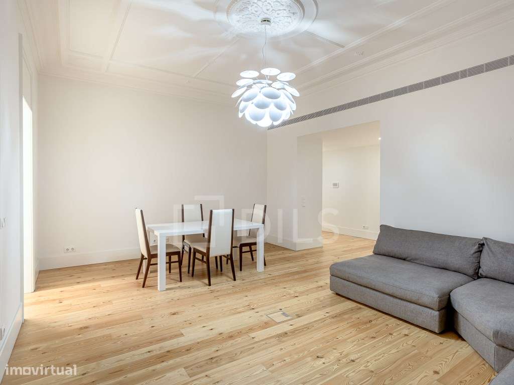 Apartamento T1 Lisboa, renovado, com pátio privativo-3