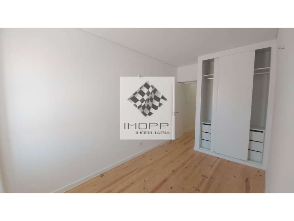 Moradia T2 +2 no centro histórico de Carnide-9