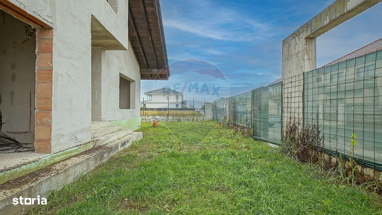 Casă spațioasă la gri, 4 camere, 3 băi, teren 500 mp – zona Bartolomeu - Imagine principală: 4/20