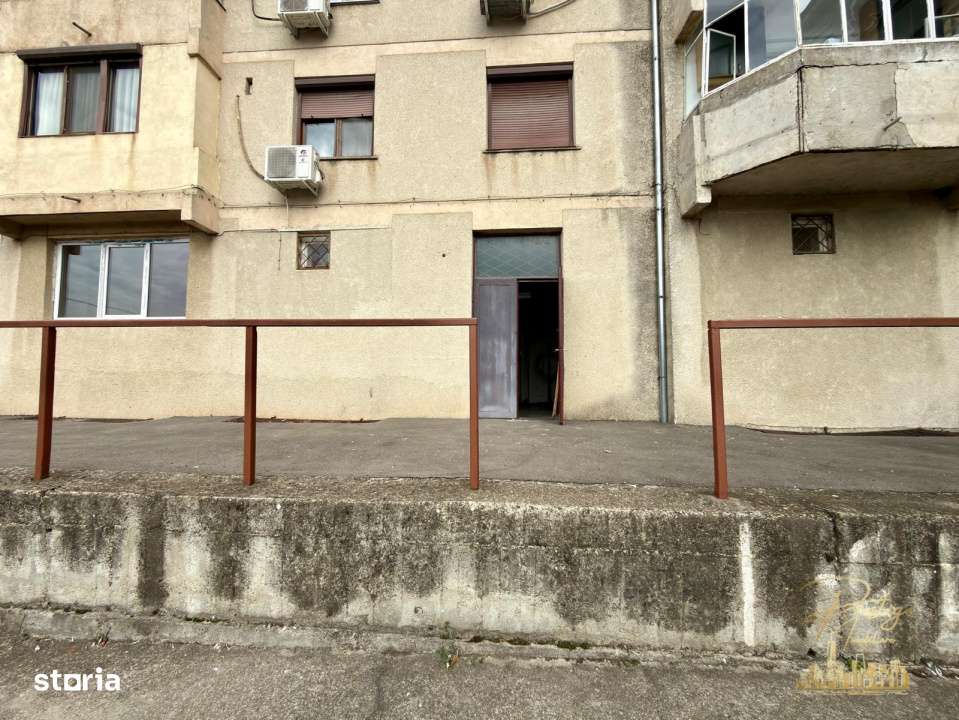 Spatiu comercial de vanzare pe Bd. Stefan Cel Mare, Rogerius - Oradea-8