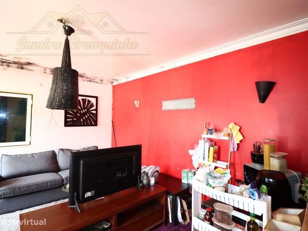 Moradia T4 com Logradouro e Garagem-11