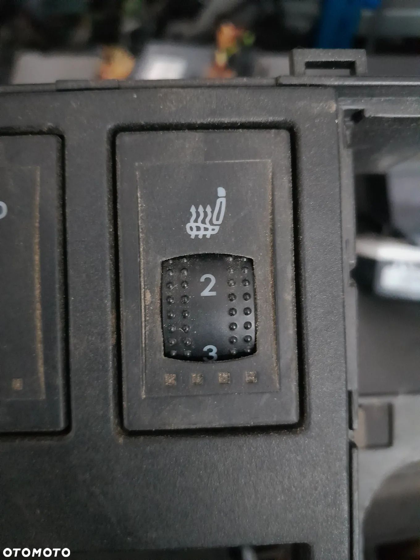 Przełącznik grzania fotela VW T4 - 1