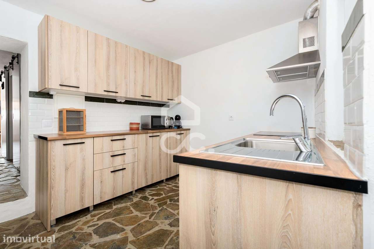 Moradia T1 Moderna e Renovada c/ Varanda | Portel-6