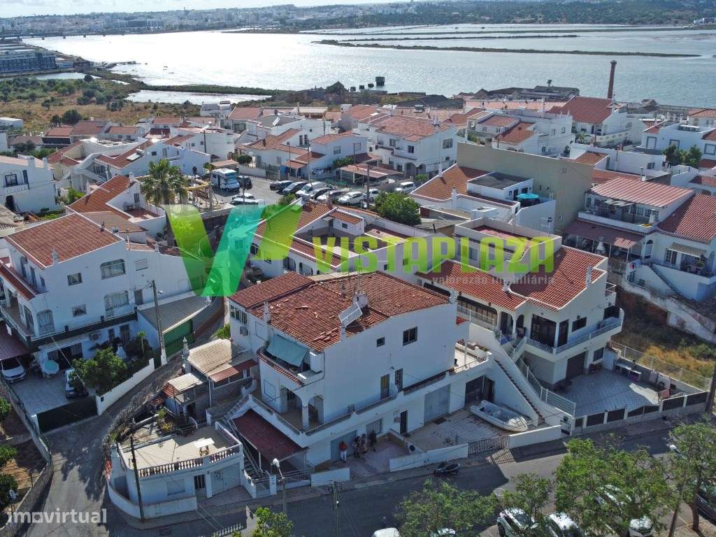 Moradia T4 com Armazém na Mexilhoeira da Carregação - Lagoa, Algarve - Grande imagem: 4/35