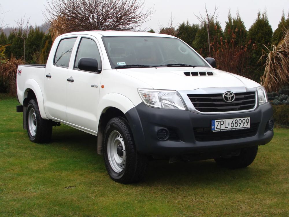 Toyota Hilux 2.5 D-4D DLX 2015
