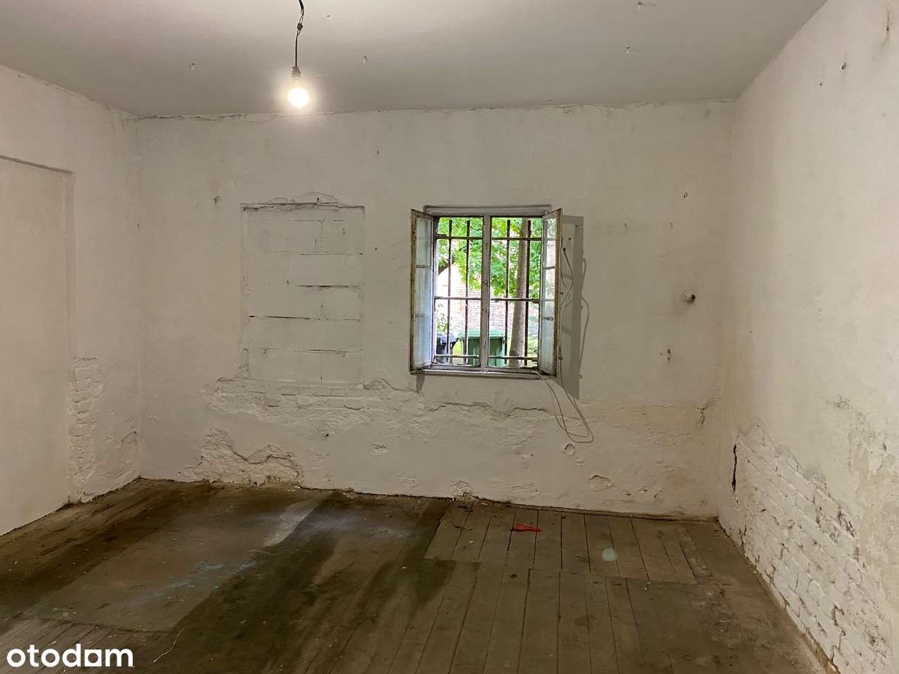 Niezależny DOMEK 2 kondyg., jedyna taka nieruchomość w centrum JEŻYC!-6