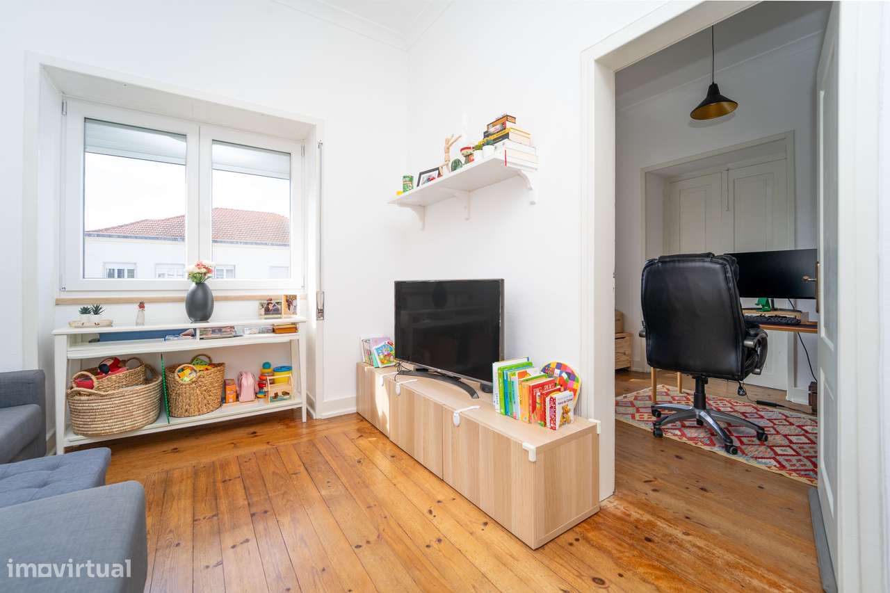 Apartamento T5 para venda na Rua Trindade Coelho Coimbra - Grande imagem: 3/29