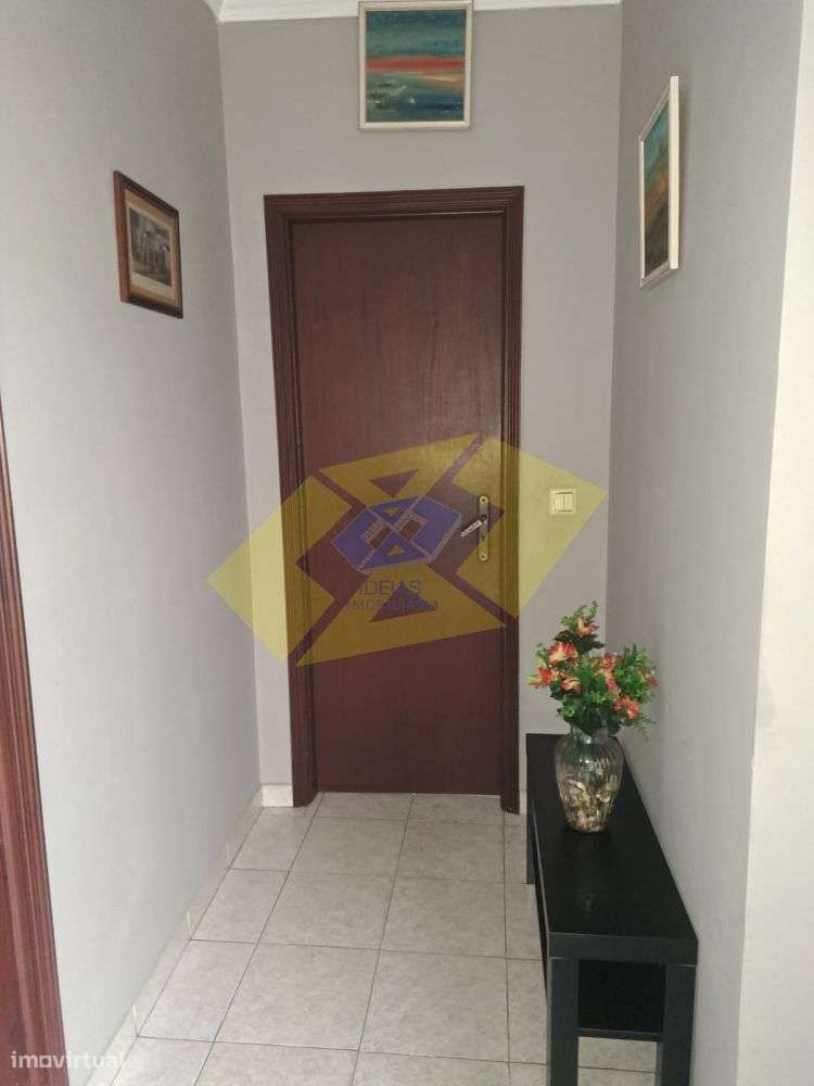 Moradia Bi-Familiar T2+T2 em Felgueiras ( 1 minuto do centro da cidade - Grande imagem: 5/12