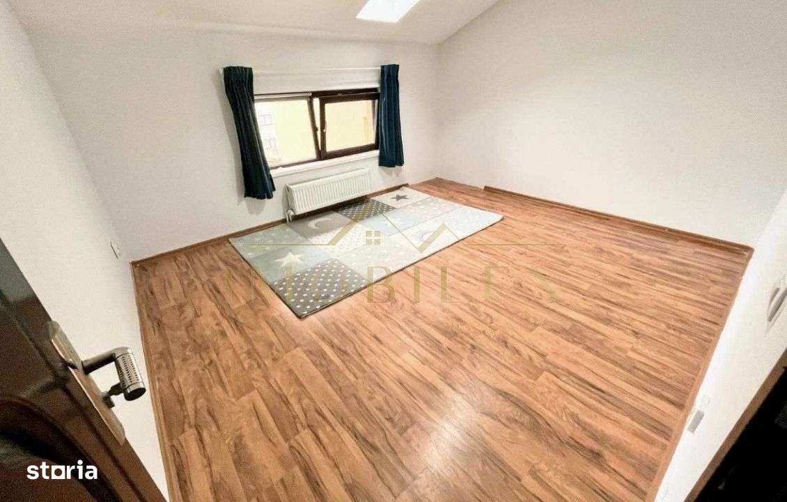 Apartament 3 camere, zona Teilor - Imagine principală: 5/7