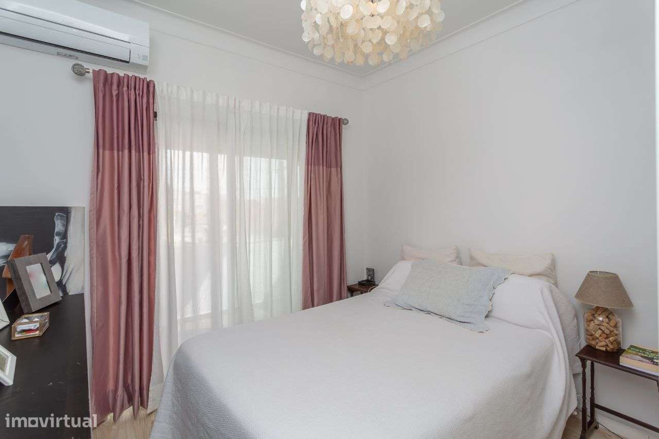 Vende-se Moradia T4 no Algueirão-35