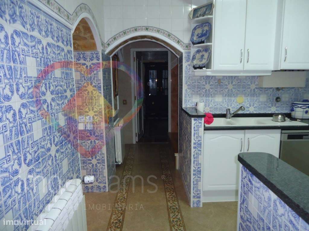 Moradia T5 com piscina + apartamento T1 em Esgueira, Aveiro-23