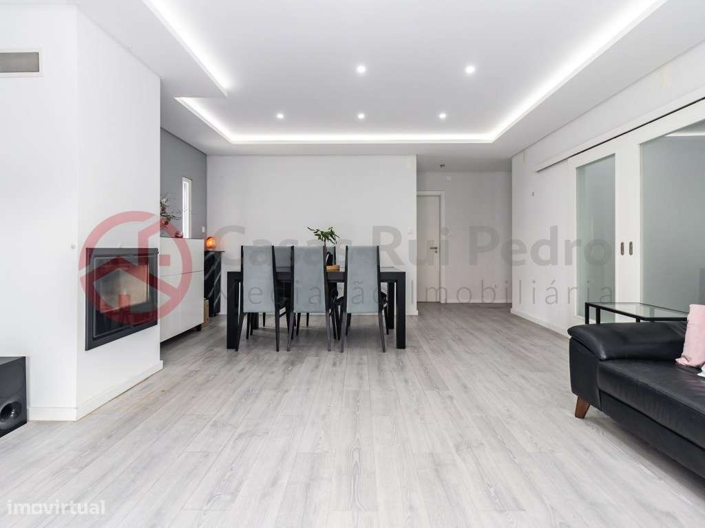 Moradia T3+2 Remodelada com garagem 740 m² de Terreno em St Antonio...-17