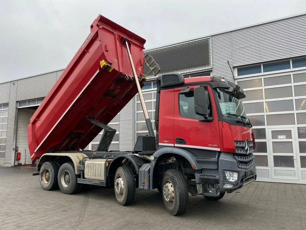 Mercedes-Benz Arocs 2015