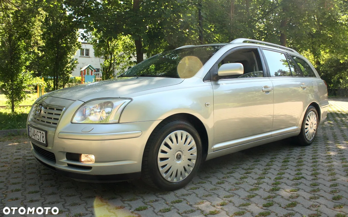 Toyota Avensis 2.0 VVT-i Sol Plus - 4