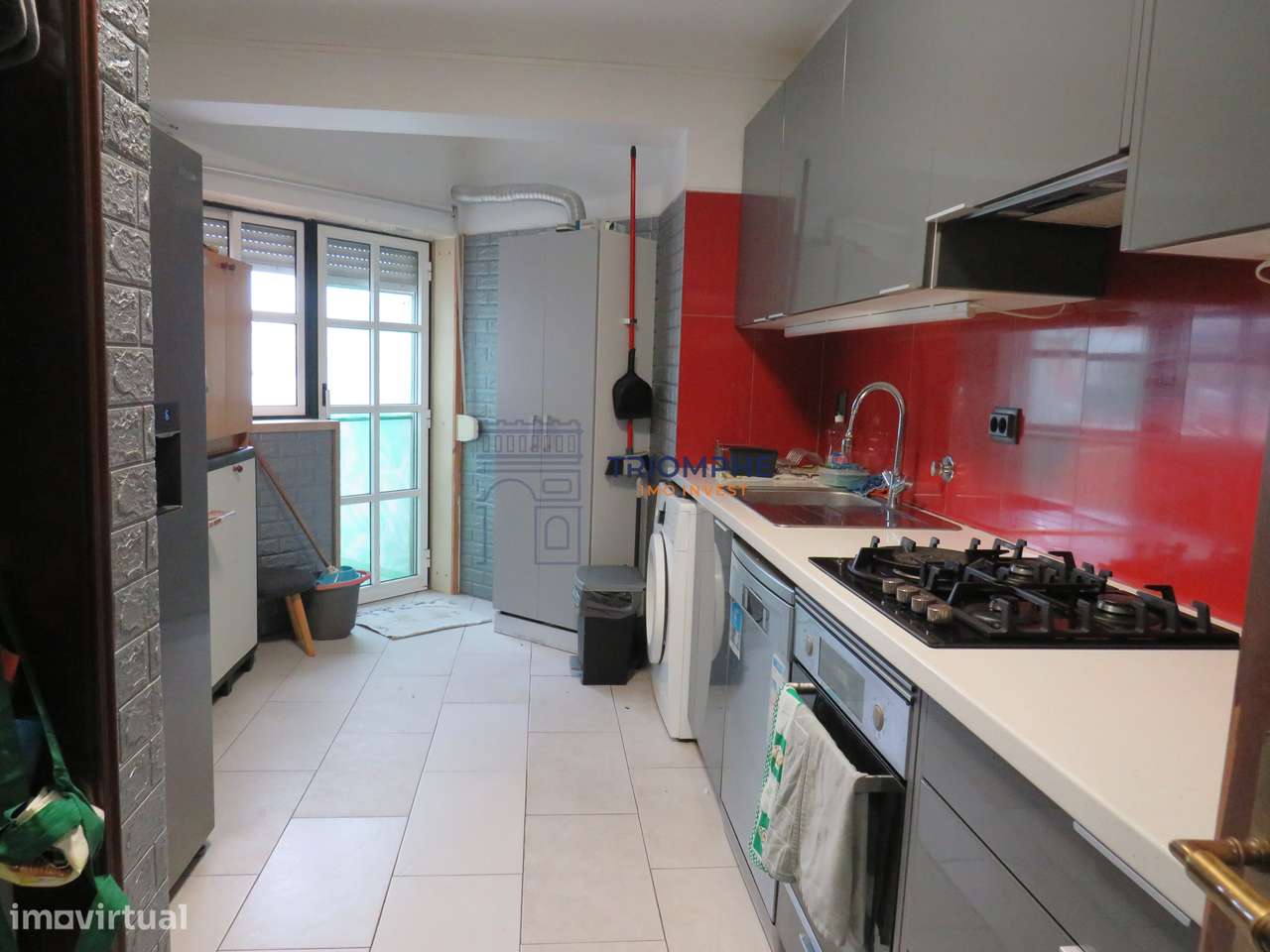 Apartamento T3 Centro da Marinha Grande - Garagem e Pátio Privativo - Grande imagem: 4/12