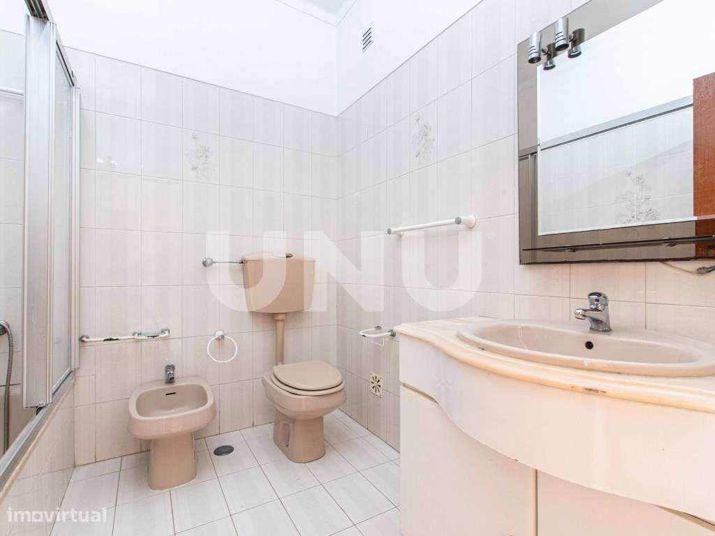 Apartamento T3, com terraço e lugar de estacionamento, no centro da...-21