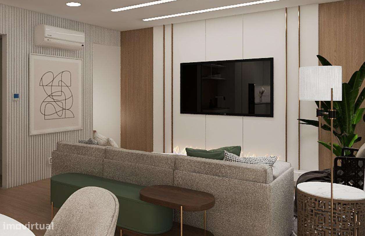 Apartamento T2 com varandas, garagem e excelente localização-2