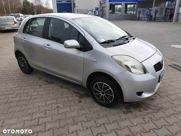 Toyota Yaris 1.0 Luna - 5