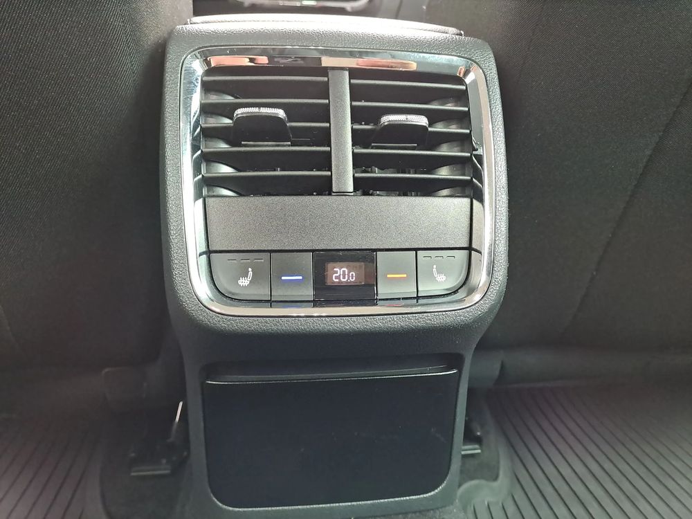 SKODA OCTAVIA Style Aktywny Tempomat Klimatyzacja 3 strefowa Łopatki Kamera Ambiente