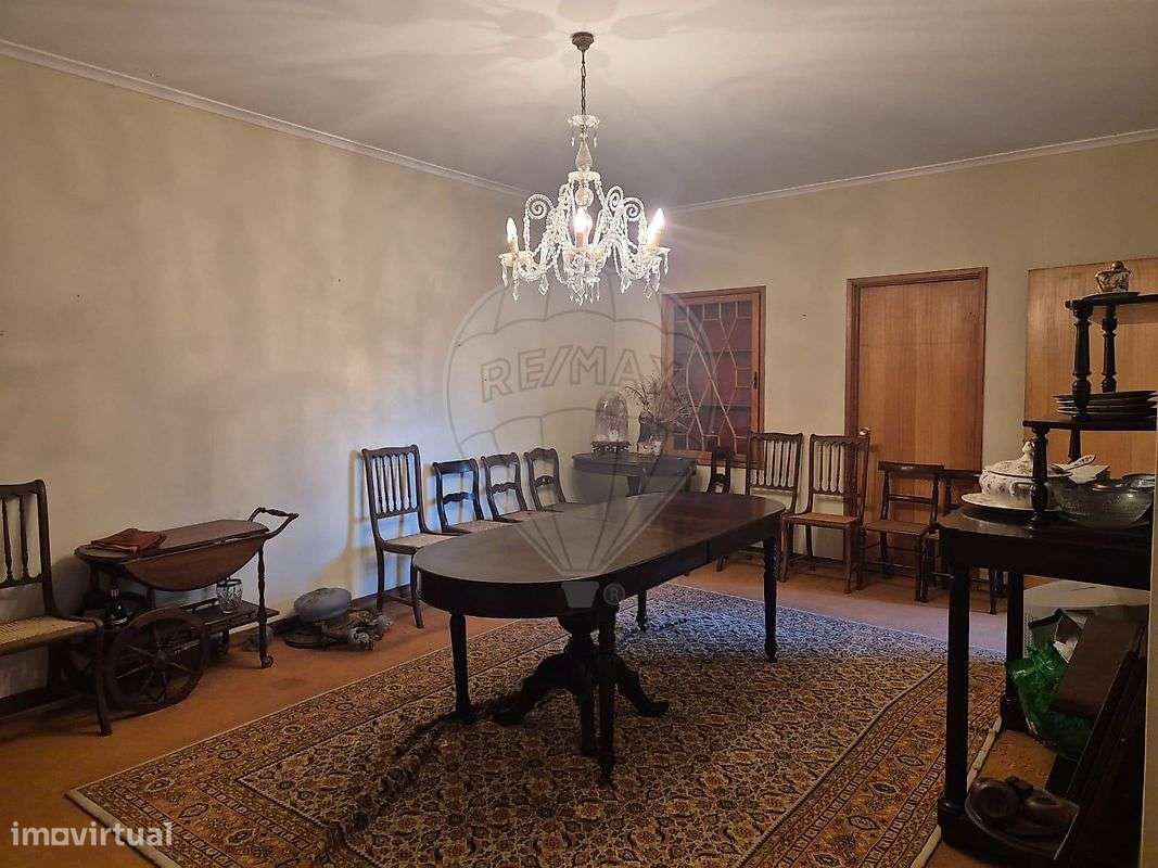 Moradia T5 para venda-6