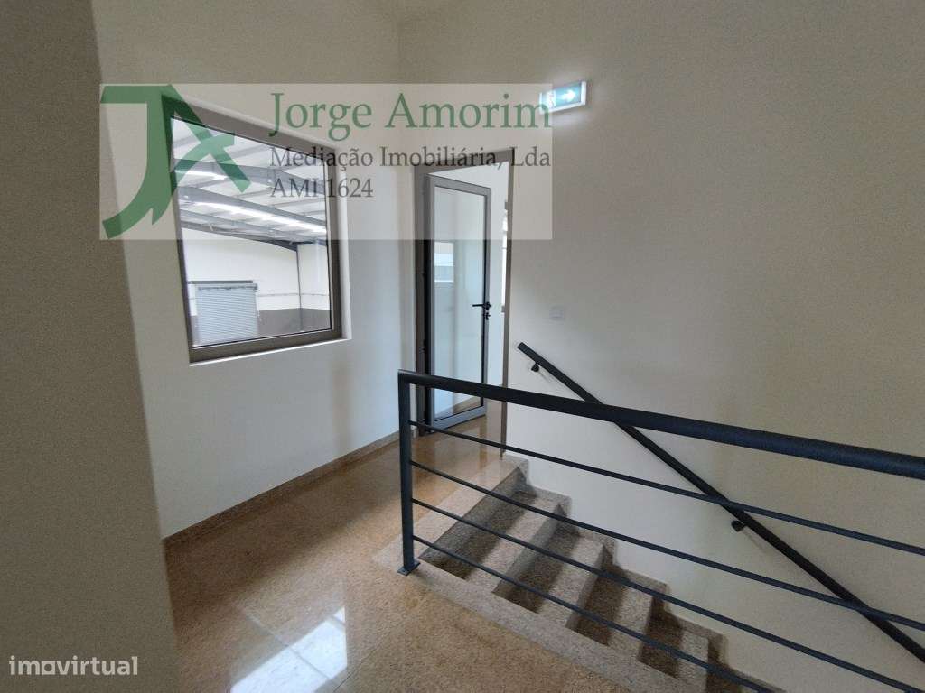 Armazém industrial 1600 m2. Aceso A1 a 500 mt.-6