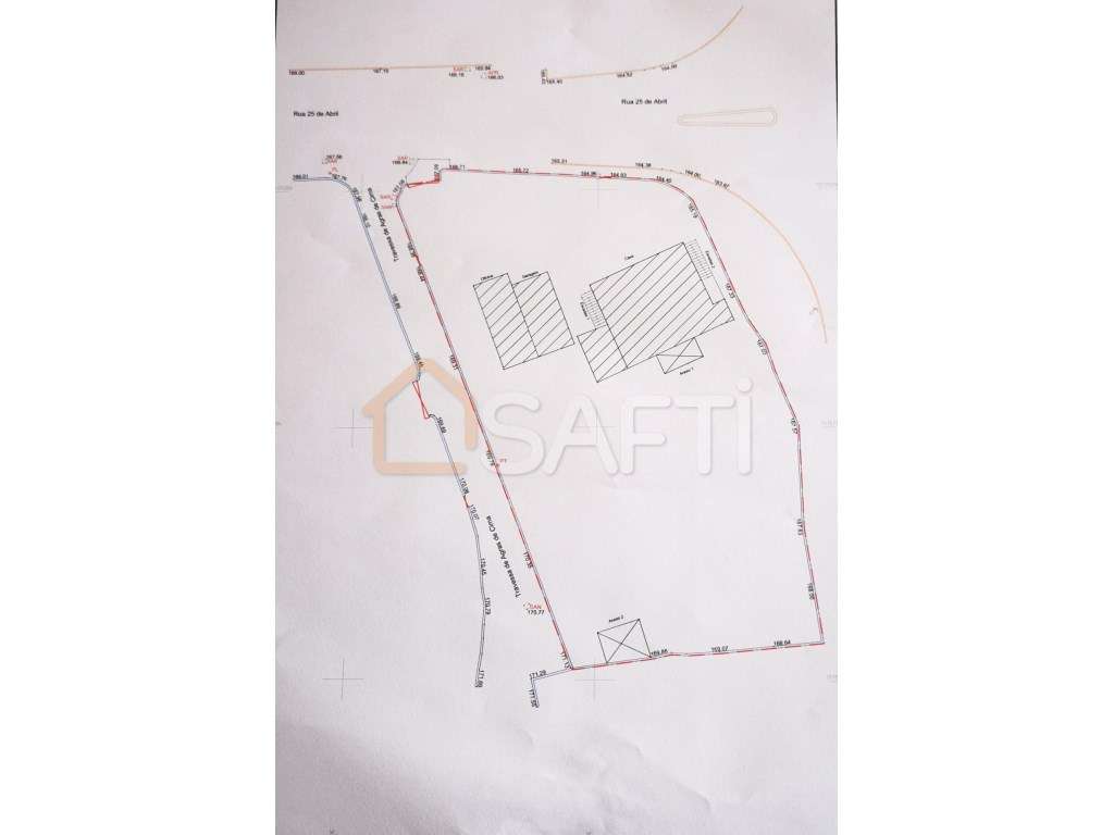 MORADIAS para recuperar, para investimento, em Guardizela Guimarães - Grande imagem: 3/12