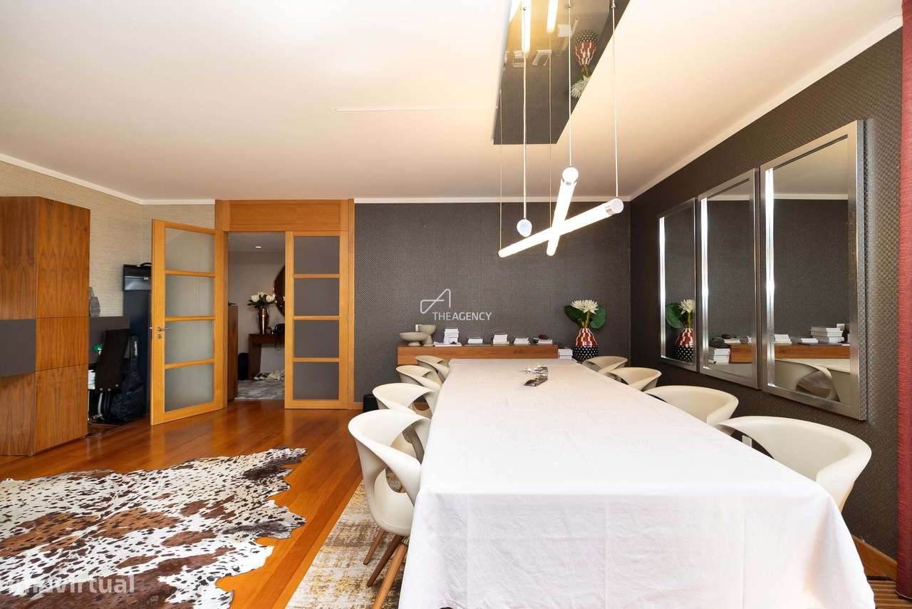 Apartamento T4 no bairro nobre do Restelo - Grande imagem: 3/31