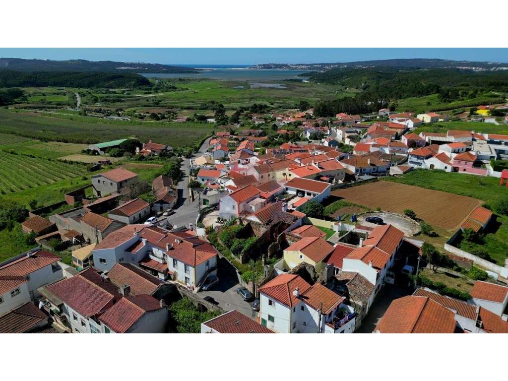 Terreno com ruínas no Arelho, Óbidos - Grande imagem: 2/12
