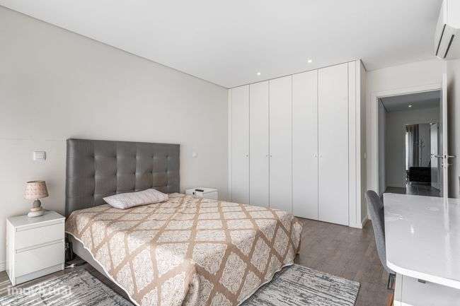 Moradia T4 com 2 Suites em Dume - Braga-14