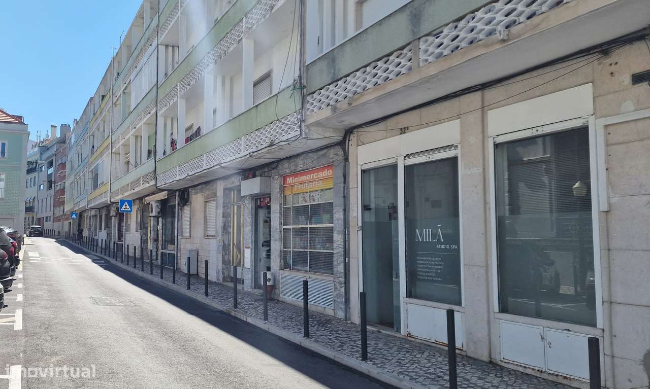 Loja com Potencial Incrível em Campo de Ourique - Oportunidade Única e - Grande imagem: 3/6