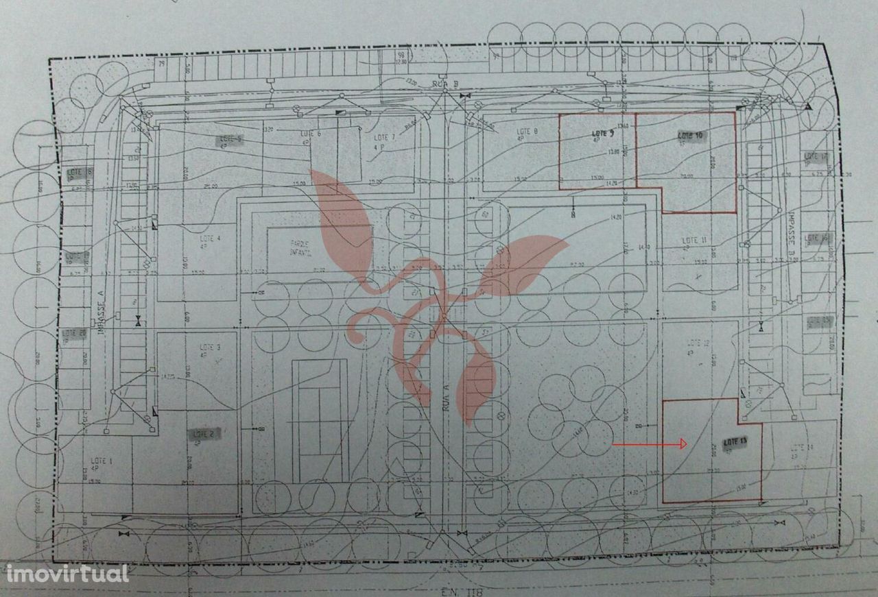 LOTE PARA CONSTRUÇÃO DE UM EDIFÍCIO DE 4 PISOS